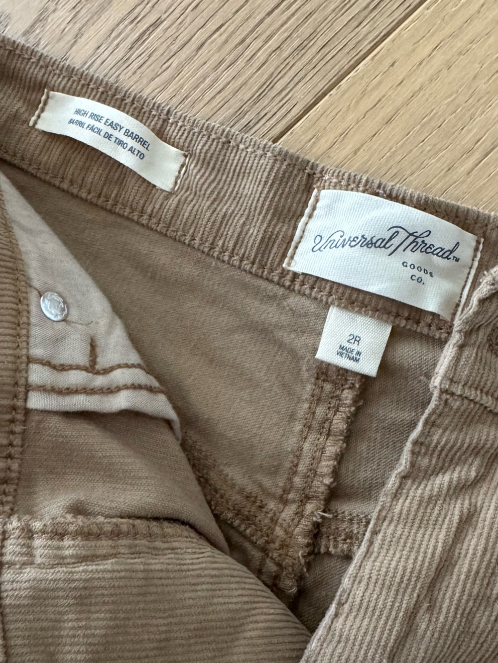 Universal Thread High-Rise Corduroy Easy Barrel Jeans Tan Size 2 NWT - Picture 6 of 12